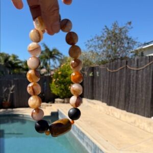 Elegant fidget crystals for de stressing and hand therapy - all natural crystals